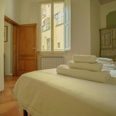 Tranquil Suite Near Museums And Train Station Florencia Exterior foto