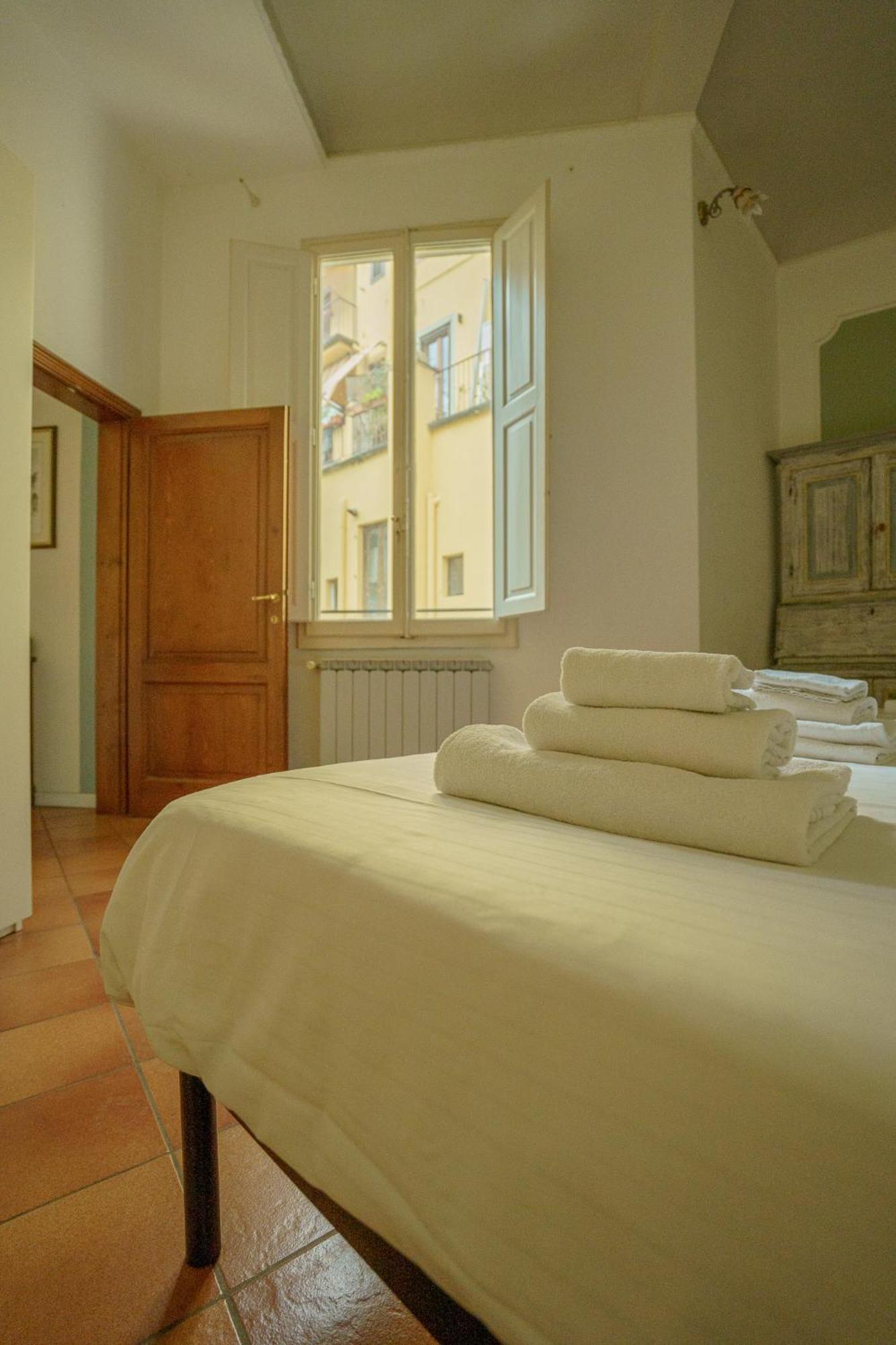 Tranquil Suite Near Museums And Train Station Florencia Exterior foto