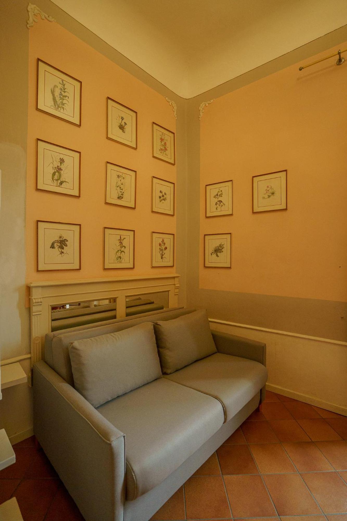 Tranquil Suite Near Museums And Train Station Florencia Exterior foto