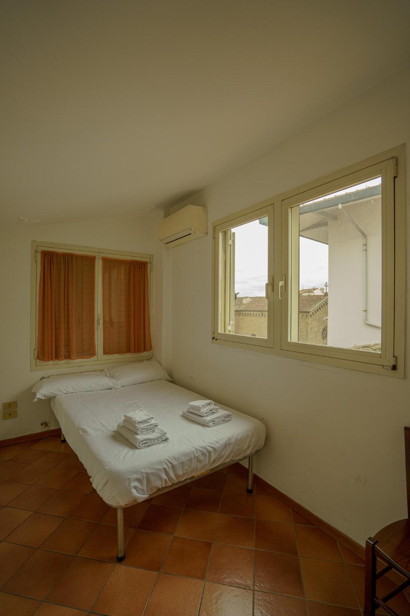 Tranquil Suite Near Museums And Train Station Florencia Exterior foto